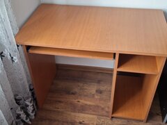 Vand birou pentru PC, PAL melaminat, stare buna